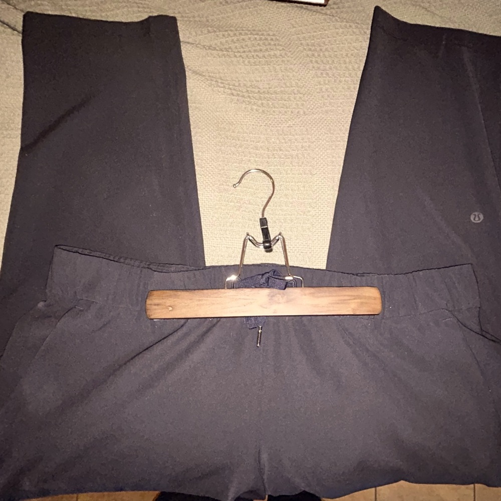 Lululemon On The Fly 7/8 pant - black - size 14 - like new condition